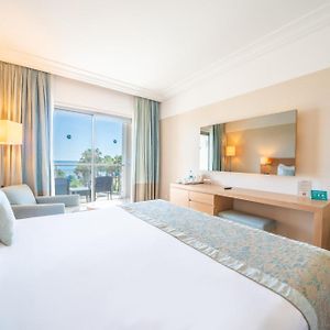 Deluxe Triple Room Sea View